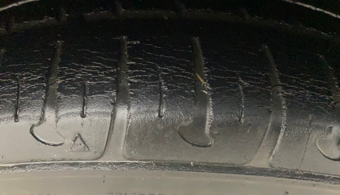 2015 Hyundai Grand i10 ASTA AT 1.2 KAPPA VTVT, Petrol, Automatic, 39,713 km, Right Front Tyre Tread