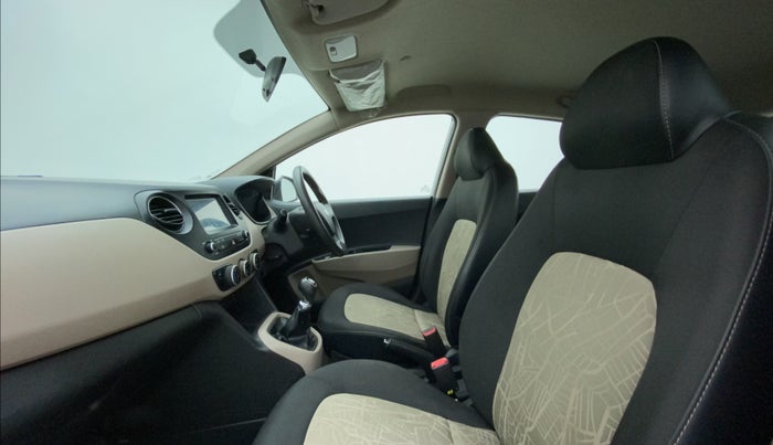 2017 Hyundai Grand i10 SPORTZ (O) 1.2 KAPPA VTVT, Petrol, Manual, 48,144 km, Right Side Front Door Cabin