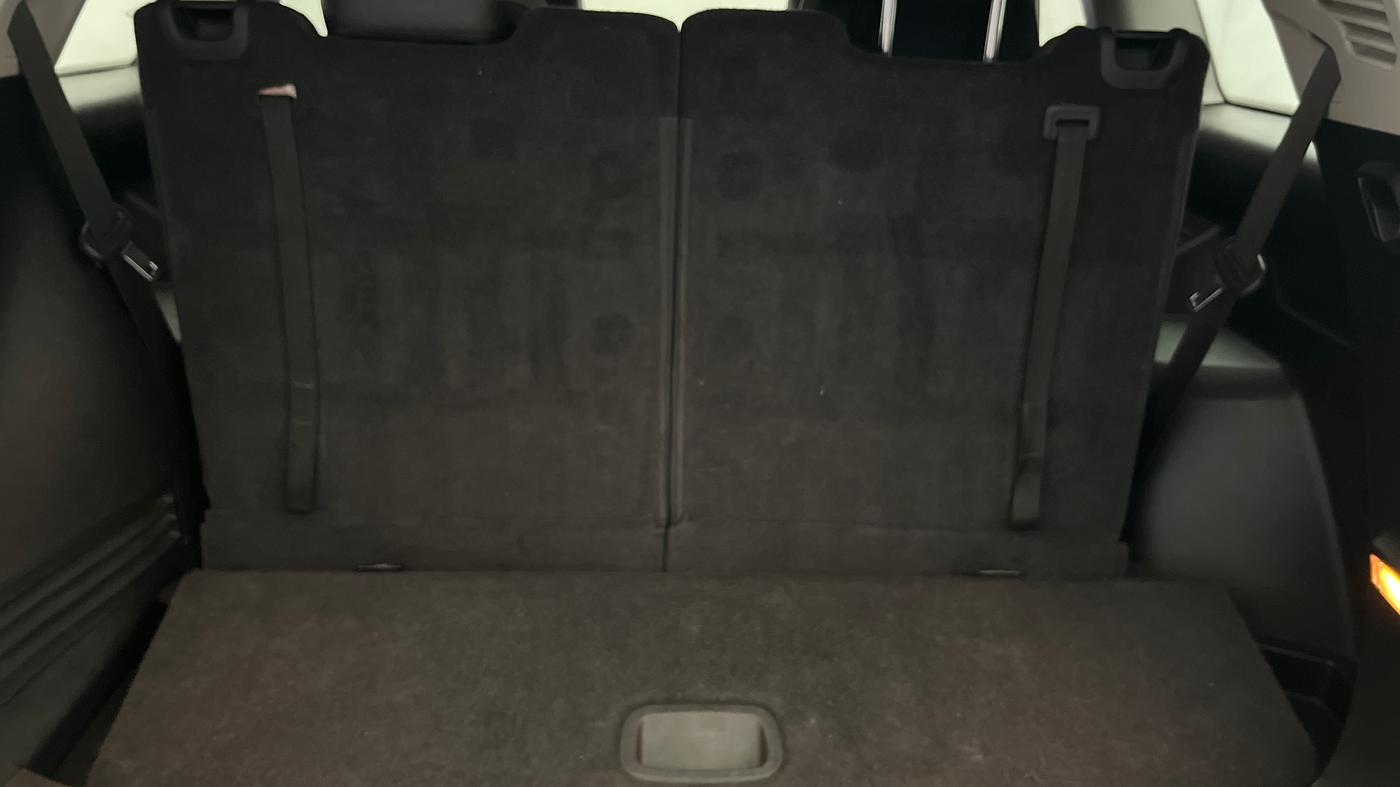 2022 Jeep MERIDIAN LIMITED 4X2 MT, Diesel, Manual, 64,272 km, Boot Inside
