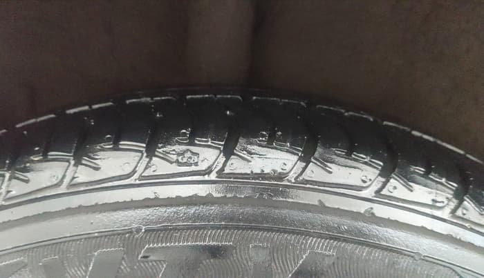 2015 Maruti Celerio ZXI AMT, Petrol, Automatic, 26,513 km, Right Rear Tyre Tread