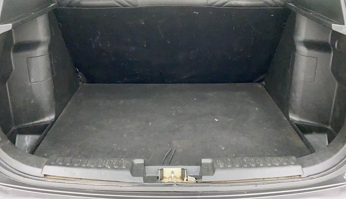 2018 Maruti Vitara Brezza LDI, Diesel, Manual, 89,047 km, Boot Inside