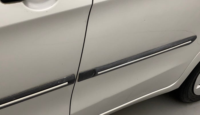 2014 Maruti Celerio VXI, Petrol, Manual, 33,295 km, Rear left door - Slightly dented