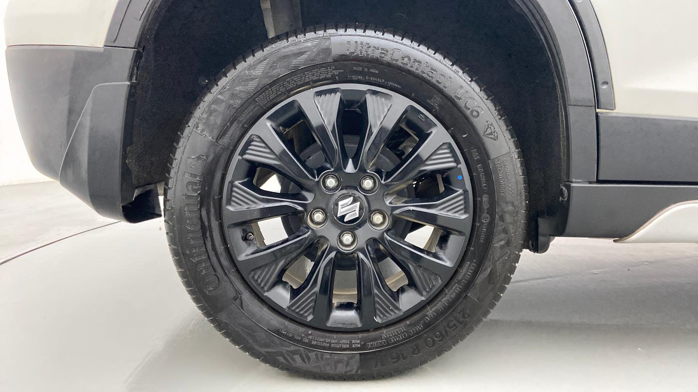 2020 Maruti Vitara Brezza ZXI AT SHVS, Petrol, Automatic, 24,458 km, Right Rear Wheel