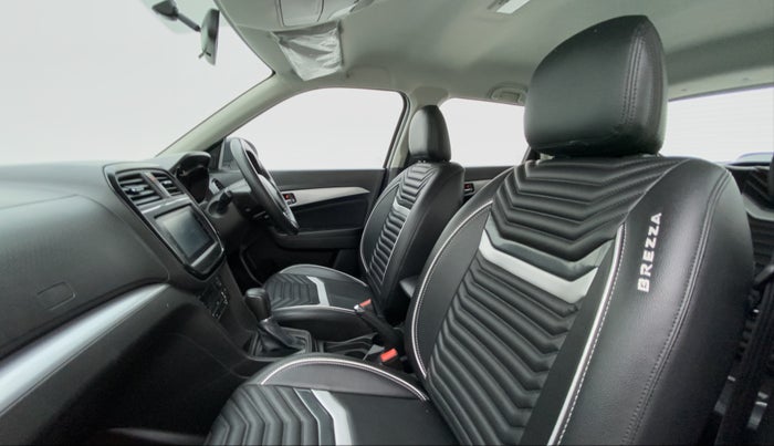 2020 Maruti Vitara Brezza ZXI AT SHVS, Petrol, Automatic, 24,458 km, Right Side Front Door Cabin