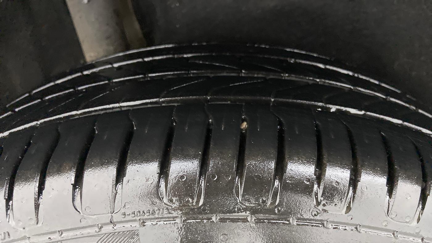 2020 Maruti Vitara Brezza ZXI AT SHVS, Petrol, Automatic, 24,458 km, Right Rear Tyre Tread