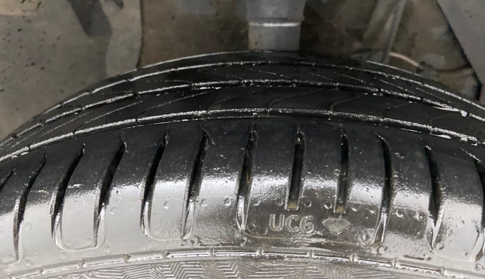 2020 Maruti Vitara Brezza ZXI AT SHVS, Petrol, Automatic, 24,458 km, Right Front Tyre Tread