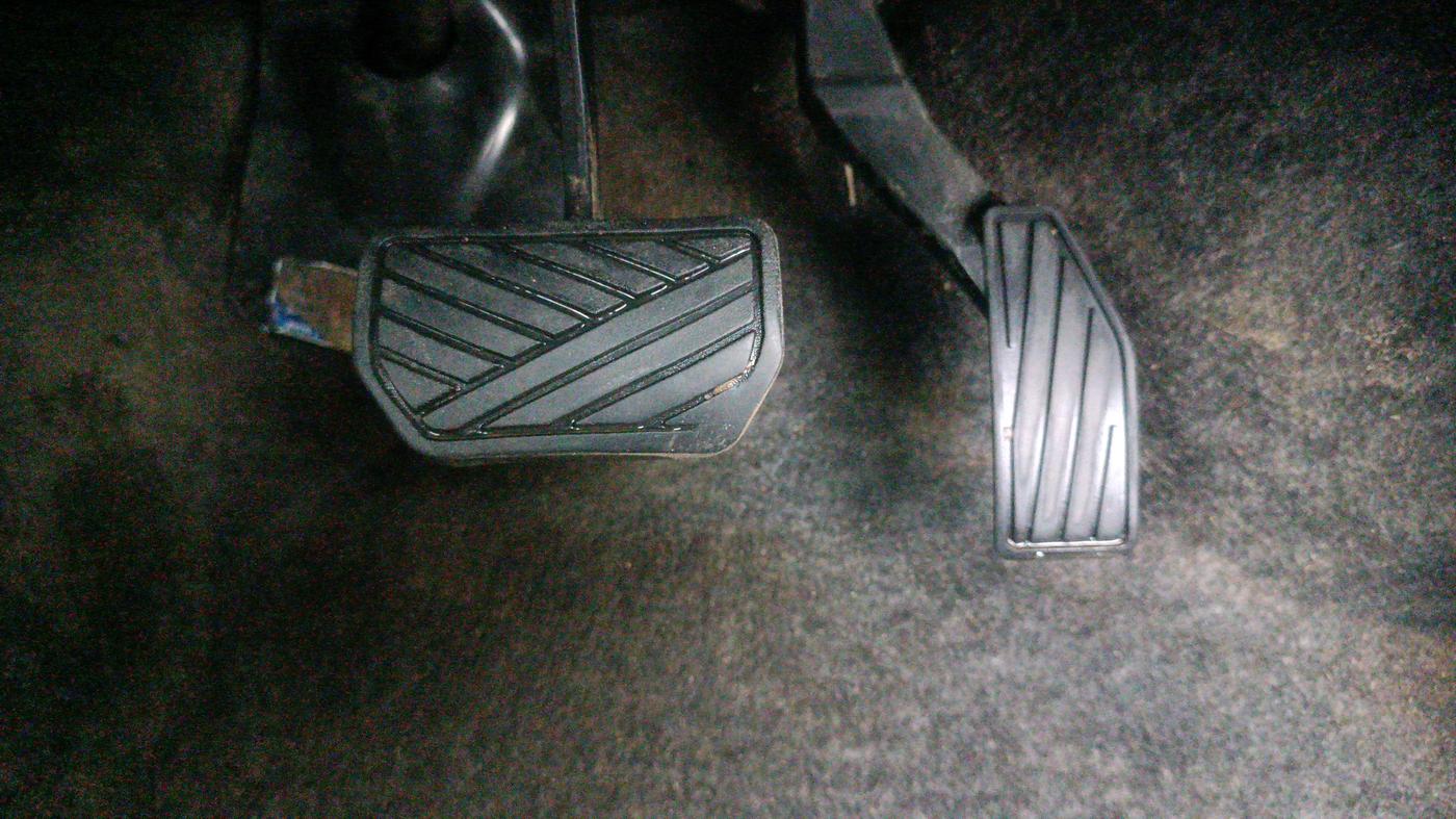 2015 Maruti Alto K10 VXI AMT, Petrol, Automatic, 72,374 km, Pedals