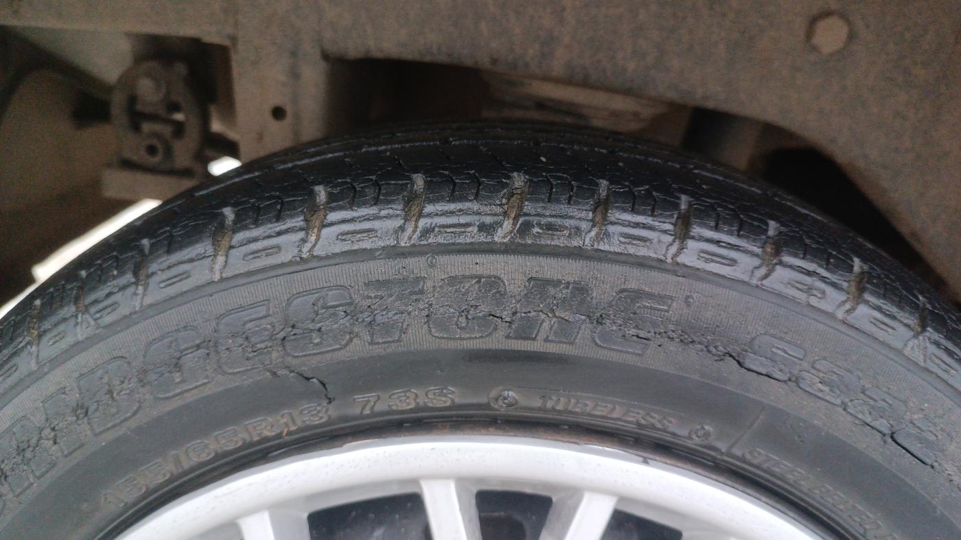2015 Maruti Alto K10 VXI AMT, Petrol, Automatic, 72,374 km, Right Rear Tyre Tread