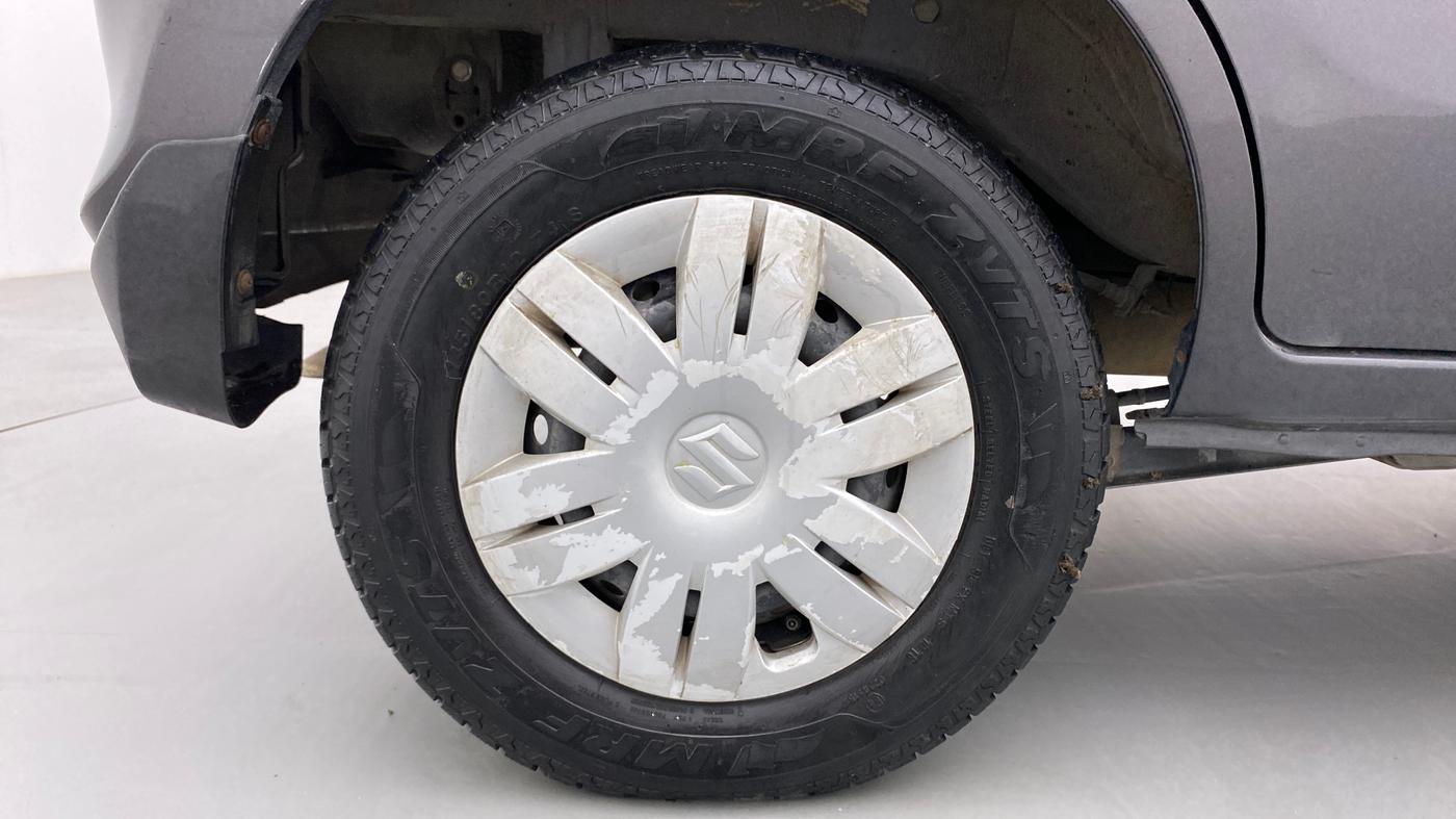2016 Maruti Alto 800 LXI, Petrol, Manual, 31,847 km, Right Rear Wheel