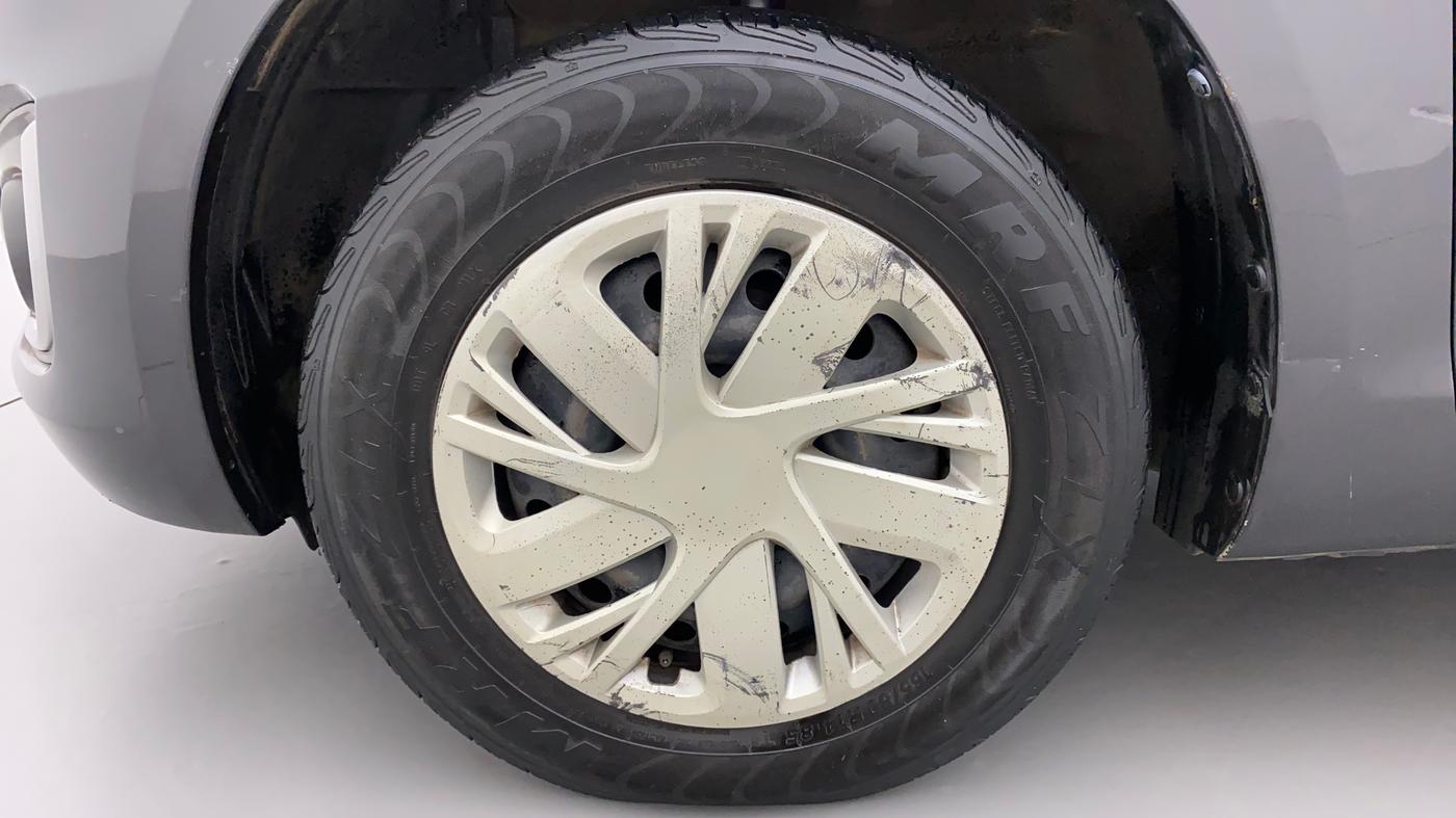 2017 Maruti Swift VDI, Diesel, Manual, 81,400 km, Left Front Wheel