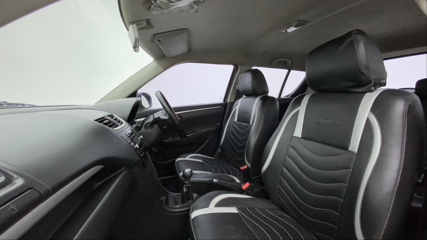 2017 Maruti Swift VDI, Diesel, Manual, 81,400 km, Right Side Front Door Cabin
