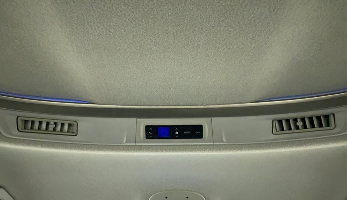 2018 Toyota Innova Crysta 2.4 VX 7 STR, Diesel, Manual, 1,00,065 km, Rear AC Vents