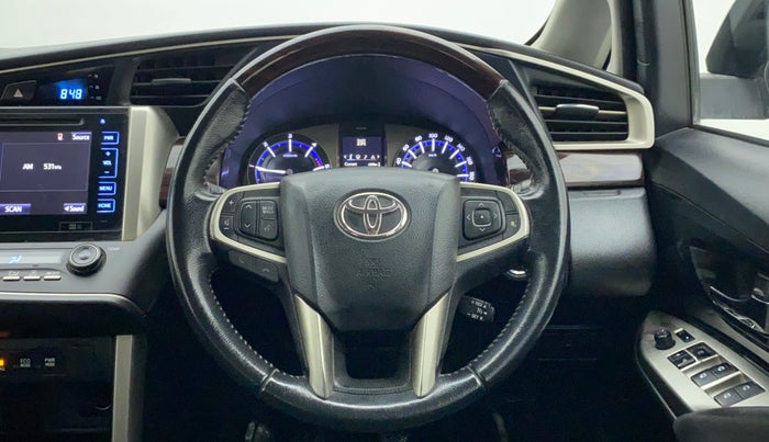 2018 Toyota Innova Crysta 2.4 VX 7 STR, Diesel, Manual, 1,00,065 km, Steering Wheel Close Up