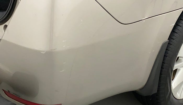 2018 Toyota Innova Crysta 2.4 VX 7 STR, Diesel, Manual, 1,00,065 km, Rear bumper - Minor scratches
