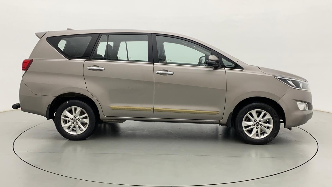 2018 Toyota Innova Crysta 2.4 VX 7 STR, Diesel, Manual, 1,00,065 km, Right Side View