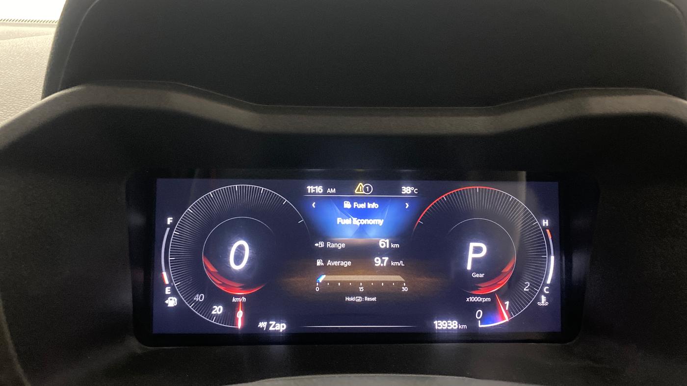 2024 Mahindra XUV 3XO AX5L 1.2 TGDi AT, Petrol, Automatic, 13,935 km, Odometer Image