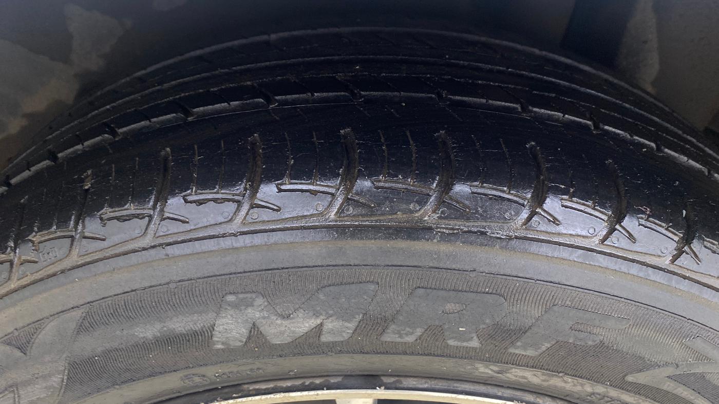 2016 Maruti Ciaz VXI+, Petrol, Manual, 75,442 km, Left Rear Tyre Tread
