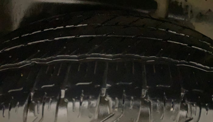 2012 Tata Safari Storme 2.2 VX 4X2, Diesel, Manual, 1,05,487 km, Left Rear Tyre Tread
