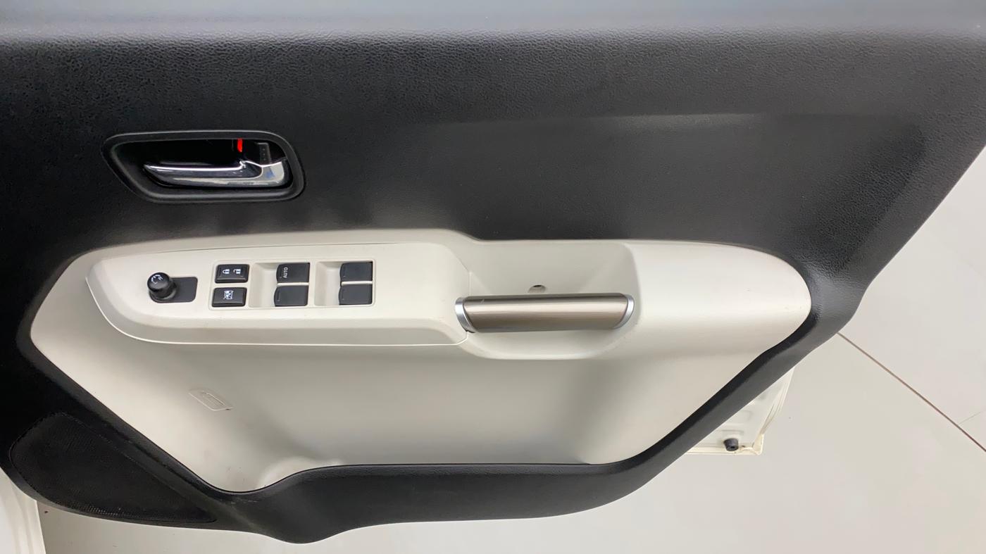 2018 Maruti IGNIS DELTA 1.2, Petrol, Manual, 40,721 km, Driver Side Door Panels Control