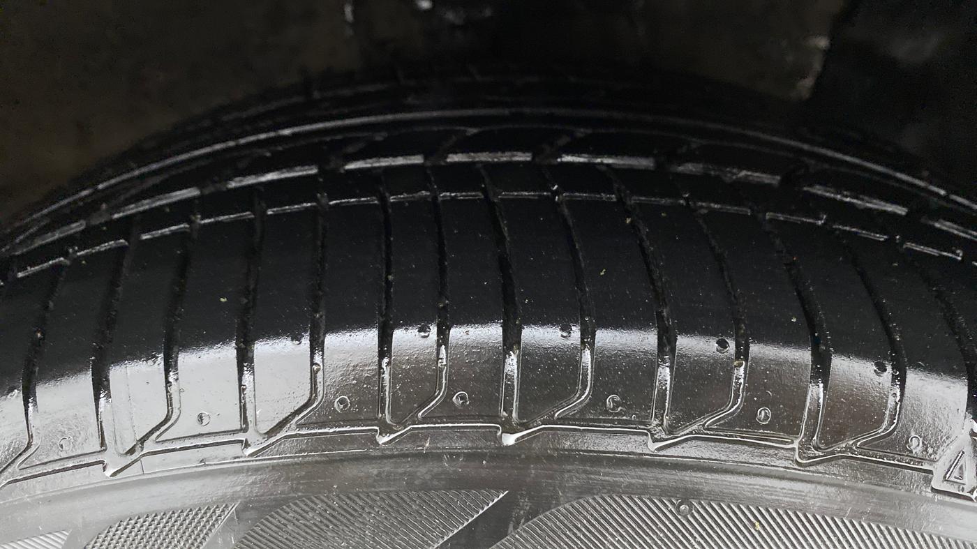 2018 Hyundai Verna 1.6 VTVT SX O, Petrol, Manual, 59,910 km, Right Front Tyre Tread