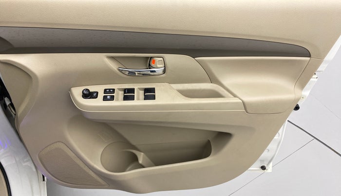 2020 Maruti Ertiga VXI SHVS, Petrol, Manual, 13,215 km, Driver Side Door Panels Control