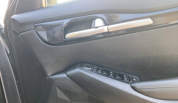 2021 KIA SELTOS HTX ANNIVERSARY EDITION 1.5 PETROL CVT, Petrol, Automatic, 1,01,026 km, Driver Side Door Panels Control