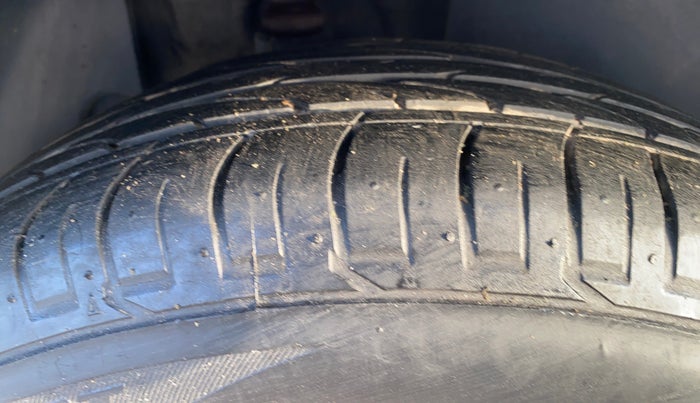 2021 KIA SELTOS HTX ANNIVERSARY EDITION 1.5 PETROL CVT, Petrol, Automatic, 1,01,026 km, Right Rear Tyre Tread