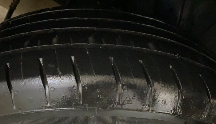 2022 Hyundai VENUE S 1.2, Petrol, Manual, 11,694 km, Right Rear Tyre Tread