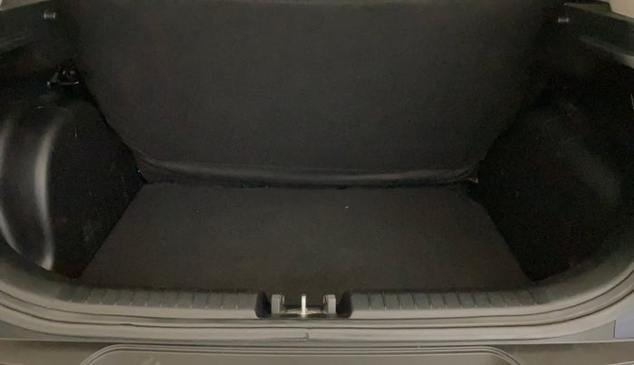 2022 Hyundai VENUE S 1.2, Petrol, Manual, 11,694 km, Boot Inside