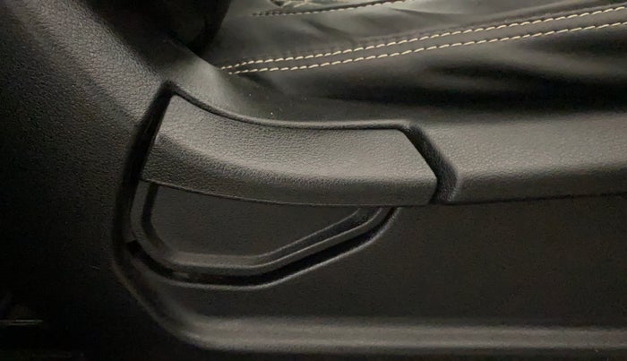 2022 Hyundai VENUE S 1.2, Petrol, Manual, 11,694 km, Driver Side Adjustment Panel