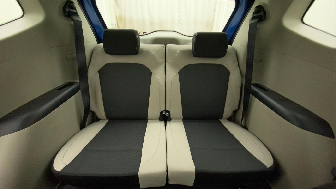 2023 Renault TRIBER RXT, Petrol, Manual, 4,758 km, Third Seat Row ( optional )
