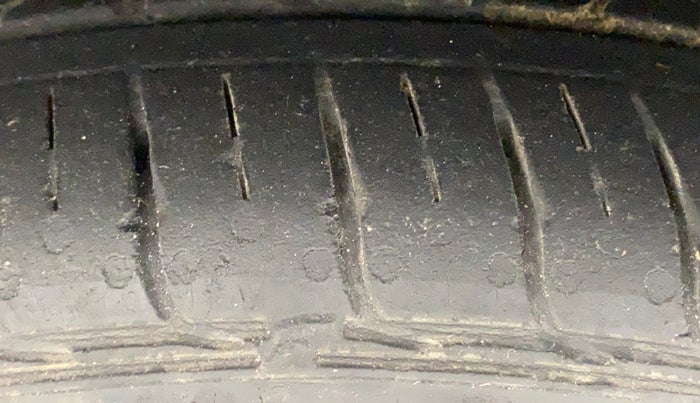 2022 Tata TIAGO NRG XZ AMT, Petrol, Automatic, 39,806 km, Left Front Tyre Tread