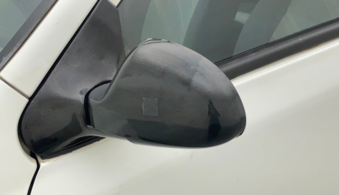 2011 Maruti Alto K10 VXI, Petrol, Manual, 93,510 km, Left rear-view mirror - Cover has minor damage