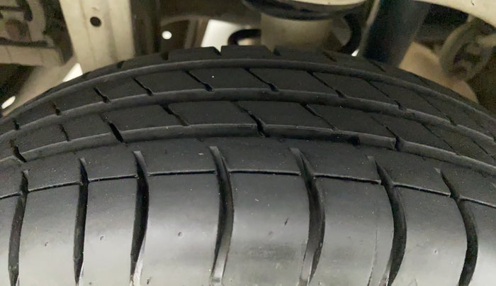 2011 Maruti Alto K10 VXI, Petrol, Manual, 93,510 km, Right Rear Tyre Tread