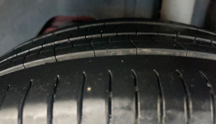 2017 Ford Figo Aspire TITANIUM1.5 DIESEL, Diesel, Manual, 63,512 km, Left Rear Tyre Tread