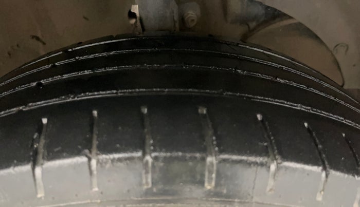 2018 Maruti Baleno ZETA PETROL 1.2, Petrol, Manual, 61,284 km, Right Front Tyre Tread