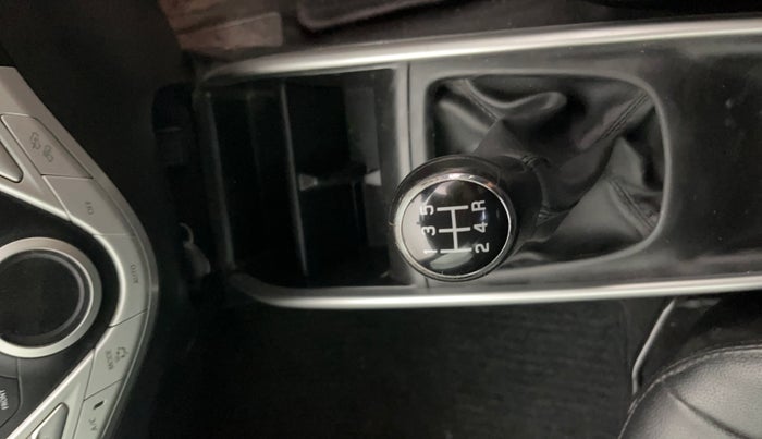 2018 Maruti Baleno ZETA PETROL 1.2, Petrol, Manual, 61,284 km, Gear Lever