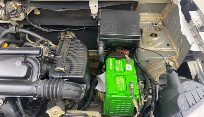 2016 Renault Kwid RXT 0.8, Petrol, Manual, 43,872 km, Engine View - Left