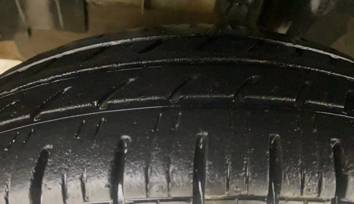 2016 Renault Kwid RXT 0.8, Petrol, Manual, 43,872 km, Left Front Tyre Tread