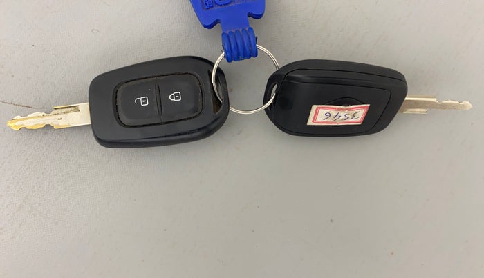 2016 Renault Kwid RXT 0.8, Petrol, Manual, 43,872 km, Key Close Up