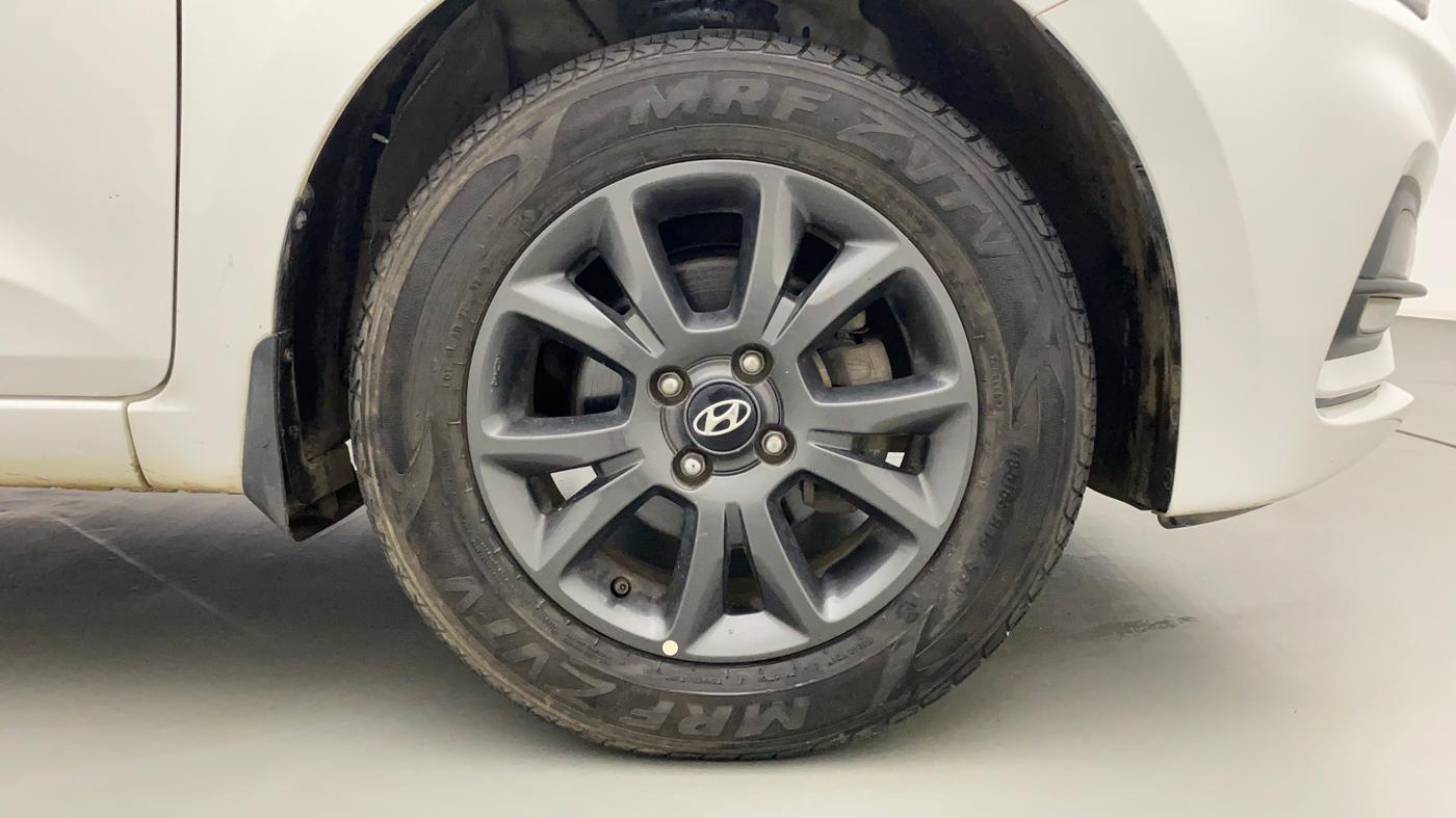 2019 Hyundai Elite i20 SPORTZ PLUS  1.2 CVT, Petrol, Automatic, 20,381 km, Right Front Wheel