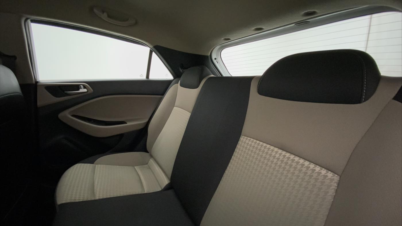 2019 Hyundai Elite i20 SPORTZ PLUS  1.2 CVT, Petrol, Automatic, 20,381 km, Right Side Rear Door Cabin