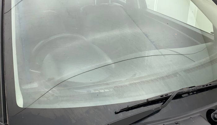 2015 Maruti Swift LXI (O), Petrol, Manual, 67,718 km, Front windshield - Minor spot on windshield