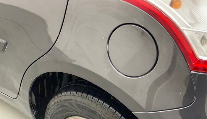 2015 Maruti Swift LXI (O), Petrol, Manual, 67,718 km, Left quarter panel - Slightly dented