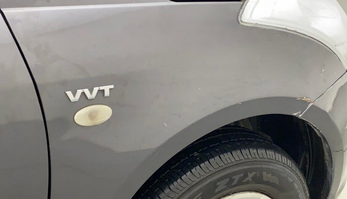 2015 Maruti Swift LXI (O), Petrol, Manual, 67,718 km, Right fender - Slightly dented