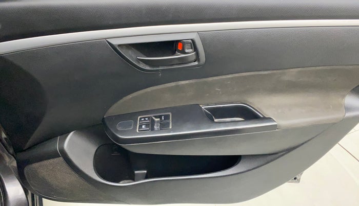 2015 Maruti Swift LXI (O), Petrol, Manual, 67,718 km, Driver Side Door Panels Control