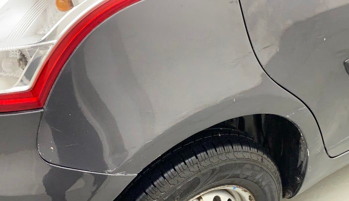 2015 Maruti Swift LXI (O), Petrol, Manual, 67,718 km, Right quarter panel - Slightly dented