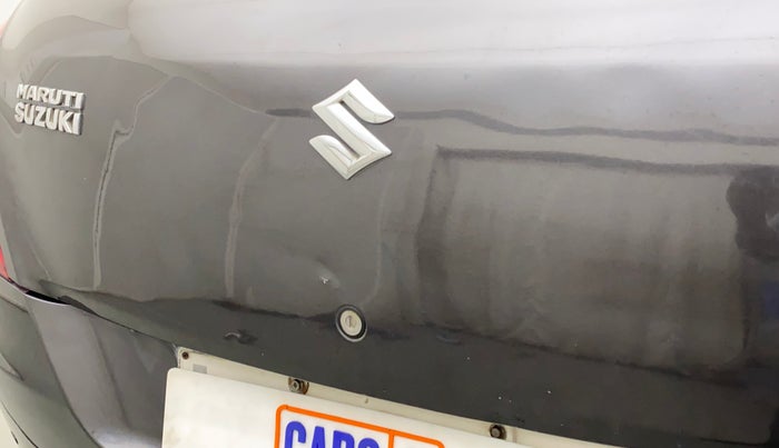 2015 Maruti Swift LXI (O), Petrol, Manual, 67,718 km, Dicky (Boot door) - Minor scratches