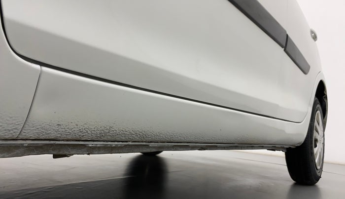 2014 Maruti Swift Dzire VXI, Petrol, Manual, 42,752 km, Left running board - Slightly dented