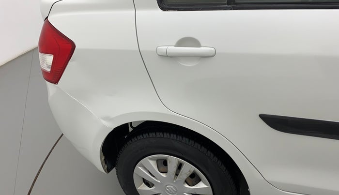 2014 Maruti Swift Dzire VXI, Petrol, Manual, 42,752 km, Right quarter panel - Slightly dented